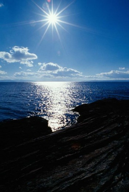 Sunstar Over Yellowstone Lake Poster Print by Panoramic Images (12 x 18) - Item # PPI99908