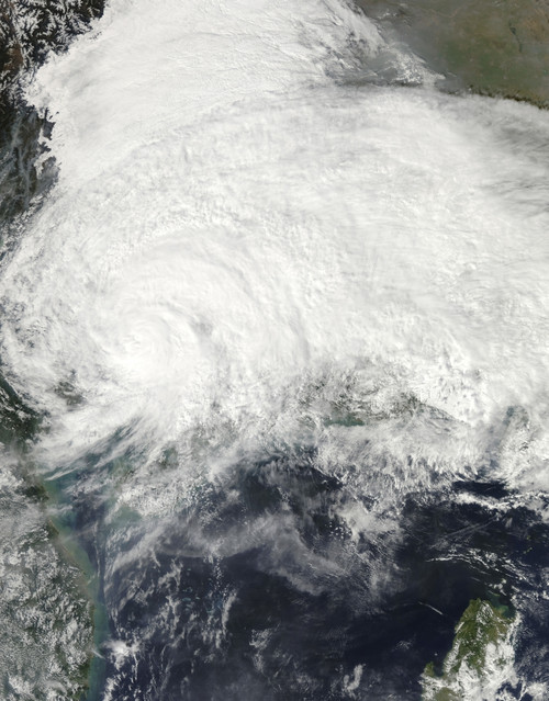 November 11, 2013 - Tropical storm Haiyan over mainland China Poster Print - Item # VARPSTSTK204282S