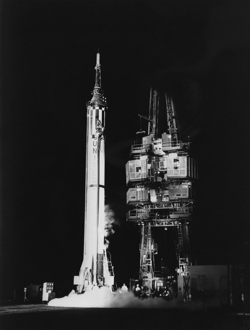 1961 - Mercury-Redstone 3 missile standing alone on launch pad, Cape Canaveral, Florida Poster Print - Item # VARPSTSTK203906S