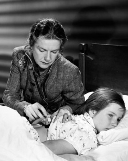Female doctor examining a girl Poster Print - Item # VARSAL2553535