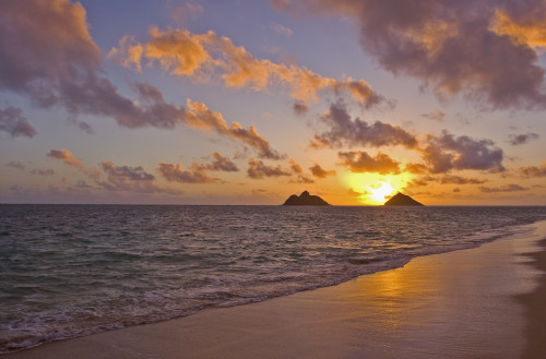 Hawaii, Oahu, Lanikai, Sunrise With The Mokulua Islands In The Distance. PosterPrint - Item # VARDPI1989420