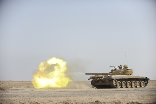 October 28, 2008 - An Iraqi T-72 tank fires during a live fire training exercise, at the Besmaya Gunnery Range, in Besmaya, Baghdad, Iraq Poster Print - Item # VARPSTSTK106057M