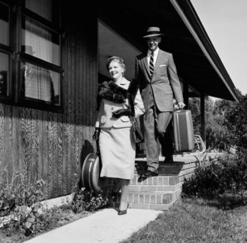 Mature couple leaving for holiday Poster Print - Item # VARSAL255417142