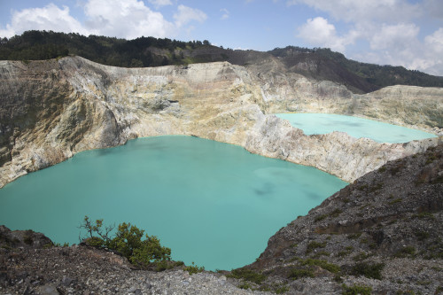Colourful crater lakes of Kelimutu volcano, Flores Island, Indonesia Poster Print - Item # VARPSTRRS300532S