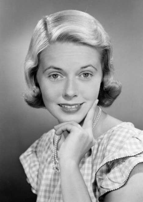 Portrait of beautiful young woman Poster Print - Item # VARSAL255417940