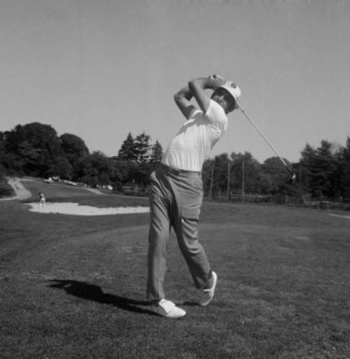 Man playing golf Poster Print