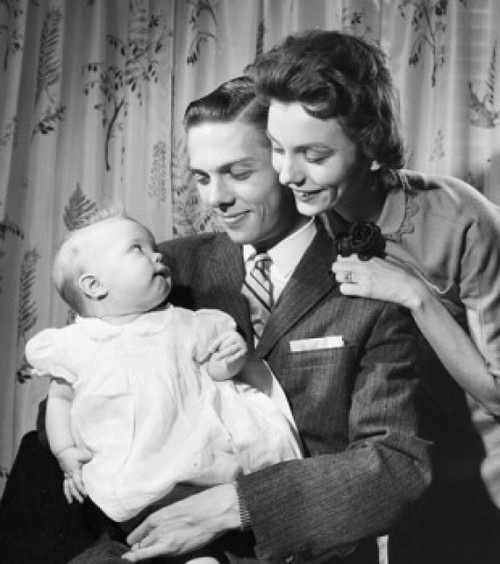 Parents looking at their daughter Poster Print - Item # VARSAL2553140