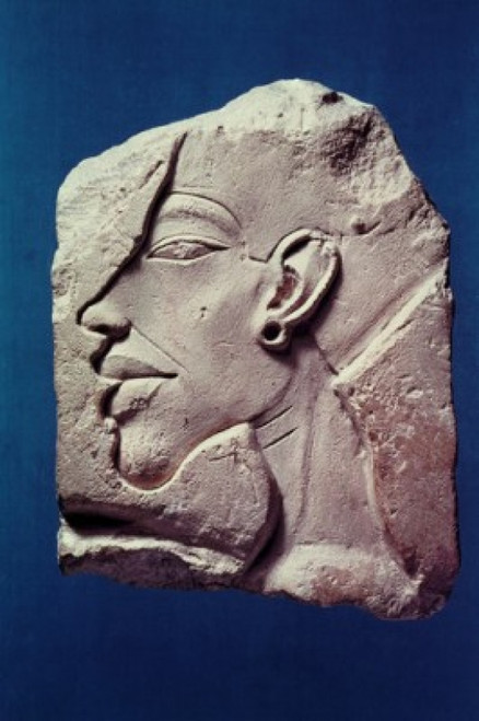 Akhenaton  1350 BC - Amarna Period  Egyptian Art  Staatliche Museum  Berlin  Germany Poster Print - Item # VARSAL900818