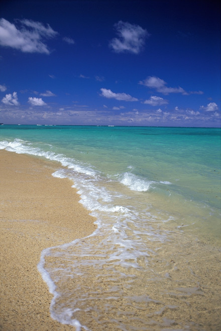 Hawaii, Oahu, Lanikai Beach Shoreline With Beautiful Turquoise Ocean PosterPrint - Item # VARDPI2001044