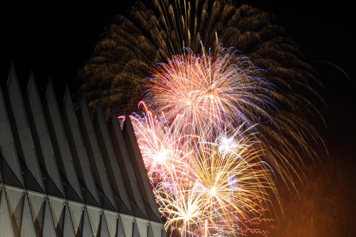 July 4, 2009 - Fireworks explode over the Air Force Academy Cadet Chapel during the Fourth of July fireworks show at the Air Force Academy Poster Print - Item # VARPSTSTK103033M