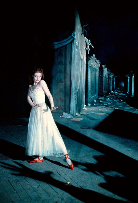 The Red Shoes Moira Shearer 1948 Photo Print (8 x 10) - Item # MINEVCMCDRESHEC008H