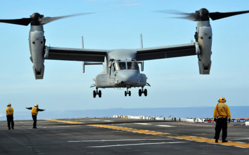 A MV-22 Osprey aircraft prepares to land on the flight deck Poster Print - Item # VARPSTSTK104251M