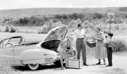 Parents and their children loading luggage into a car Poster Print - Item # VARSAL2559921B Parents and their children loading luggage into a car Poster Print - Item # VARSAL2559921B