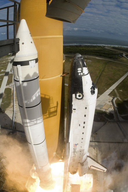 Space Shuttle Atlantis lifts off from its launch pad at Kennedy Space Center, Florida Poster Print - Item # VARPSTSTK203114S