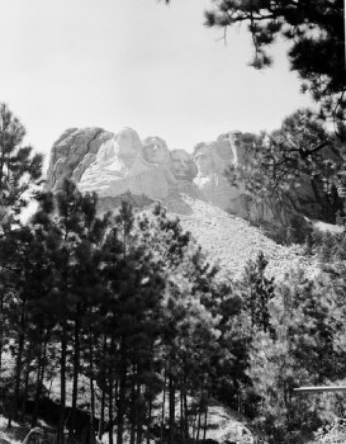 USA  South Dakota  Mount Rushmore National Memorial Poster Print - Item # VARSAL255416307
