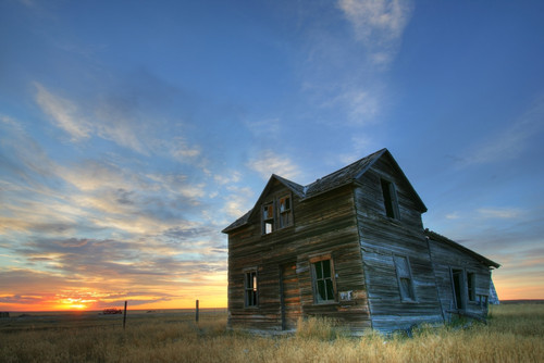 Abandoned House At Sunset, Val Marie, Saskatchewan PosterPrint - Item # VARDPI2026475