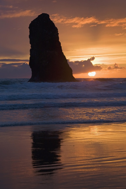 Silhouette Of A Rock Formation At Sunset; Cannon Beach, Oregon, United States of America PosterPrint - Item # VARDPI1962696