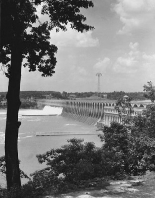 Hydroelectric Power Station on a river  Wilson Dam  Tennessee Valley Authority  Alabama  USA Poster Print - Item # VARSAL25524470 Hydroelectric Power Station on a river  Wilson Dam  Tennessee Valley Authority  Alabama  USA Poster Print - Item # VARSAL25524470