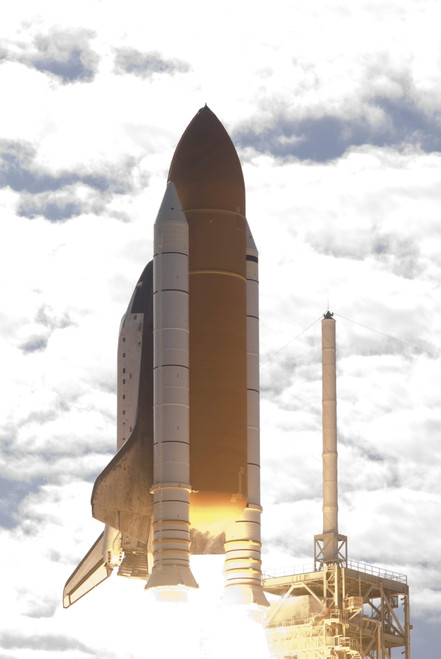 Space Shuttle Atlantis lifts off from its launch pad at Kennedy Space Center, Florida Poster Print - Item # VARPSTSTK203111S