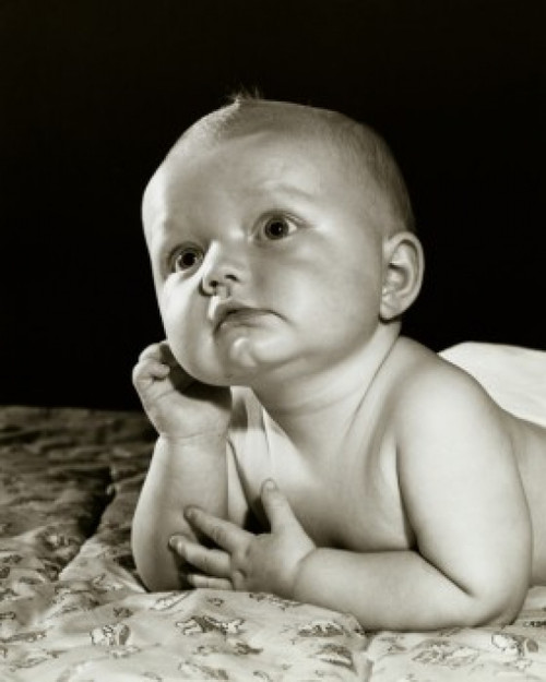 Close-up of a baby lying down looking up Poster Print - Item # VARSAL2553313