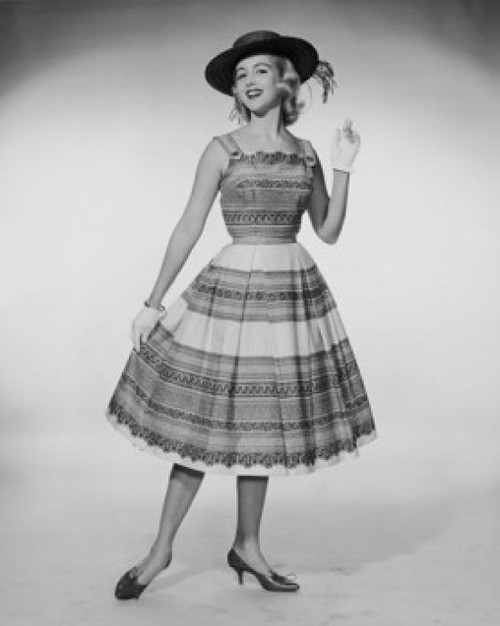 Portrait of a young woman posing Poster Print - Item # VARSAL25512274
