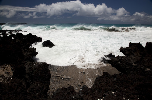Hawaii, Maui, La Perouse, A wave breaks with lave rocks in the foreground. PosterPrint - Item # VARDPI2116951