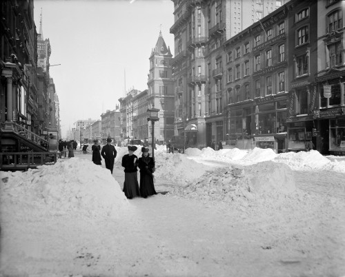 NYC, Fifth Avenue After Snowstorm, 1905 Poster Print by Science Source - Item # VARSCIJB4524