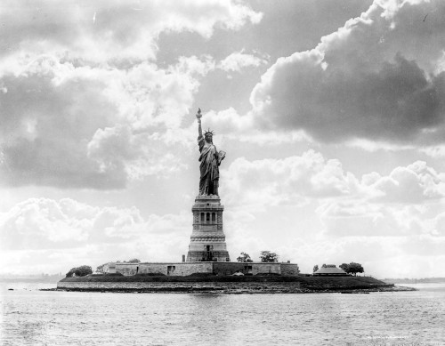 Statue of Liberty, 1905 Poster Print by Science Source - Item # VARSCIJA4478