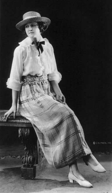 Women's Fashion, 1920 Poster Print by Science Source - Item # VARSCIJB4591