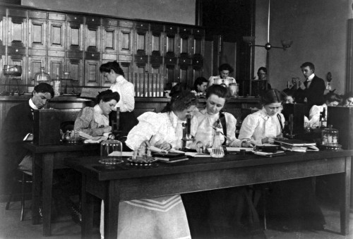 High School Science Class, 1899 Poster Print by Science Source - Item # VARSCIBY5565