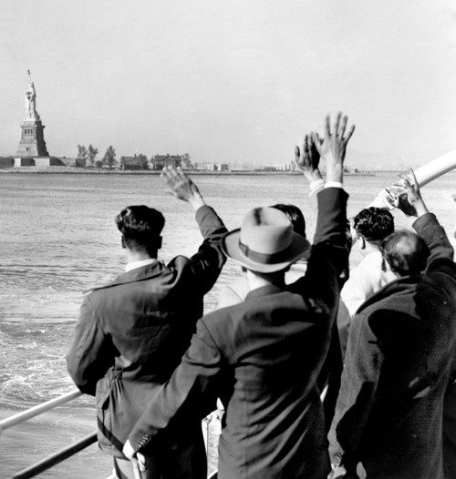 Ellis Island Deportees, 1952 Poster Print by Science Source - Item # VARSCIJA4519