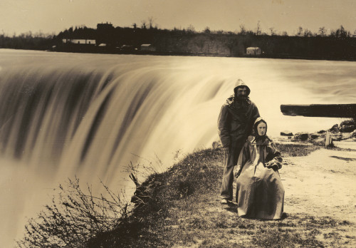 Couple at Niagara Falls, 1860s Poster Print by Science Source
