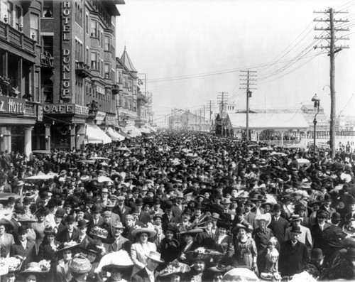 Atlantic City Easter Parade, 1910 Poster Print by Science Source - Item # VARSCIJB8623