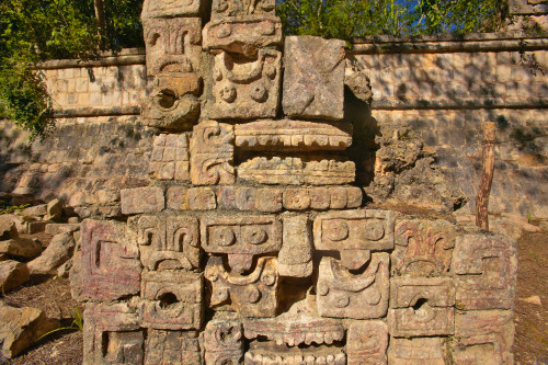 Carved stonework on the Temple of the Warriors at the ancient Mayan city of Chichen Itza, in Yucatan, Mexico Poster Print by Panoramic Images - Item # VARPPI182145