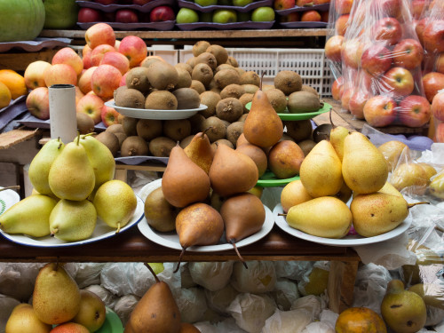 Pears and other fruits for sale in market in Ibarra, Imbabura Province, Ecuador Poster Print by Panoramic Images - Item # VARPPI153342