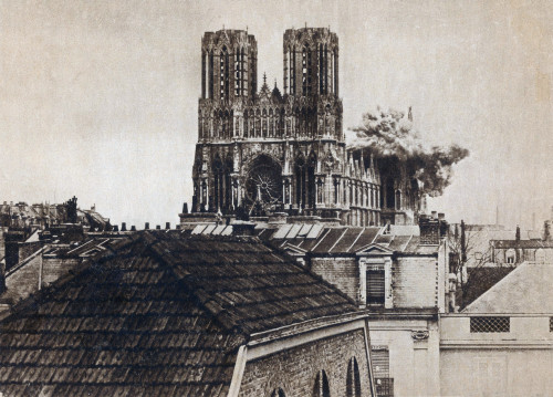 WWI, Direct Hit, Reims Cathedral, 1914 Poster Print by Science Source - Item # VARSCIBZ7881