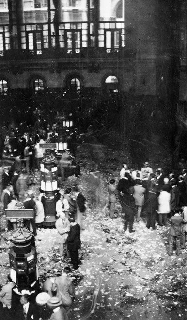 Ny Stock Exchange, C1907. /Nthe Floor Of The New York Stock Exchange In New York City. Photographed With A Camera Hidden In The Photographer'S Sleeve, C1907. Poster Print by Granger Collection - Item # VARGRC0326305