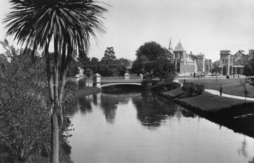 New Zealand, C1920. /Nthe Victoria Bridge Over The Avon River In Christchurch, New Zealand. Photograph, C1920. Poster Print by Granger Collection - Item # VARGRC0351695