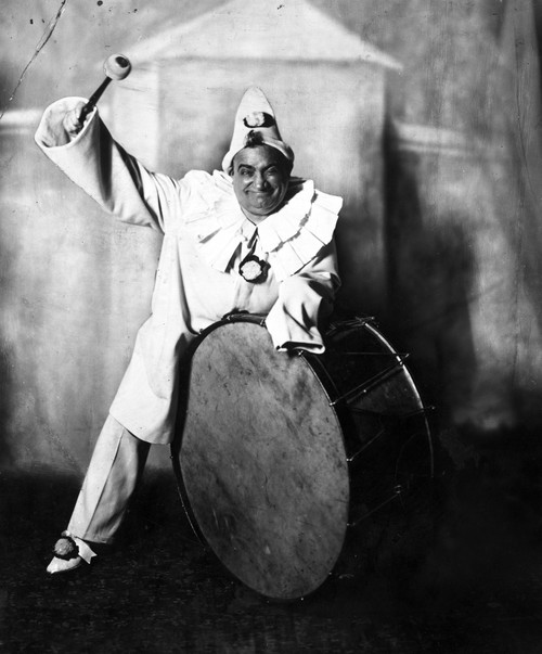 Enrico Caruso 1873 1921 . Nitalian Tenor. Photographed Ndressed