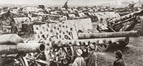World War I: Camouflage. /Ngerman Guns Captured By The British, Which Were Painted In Camouflage. Photograph, 1914-1918. Poster Print by Granger Collection - Item # VARGRC0407918
