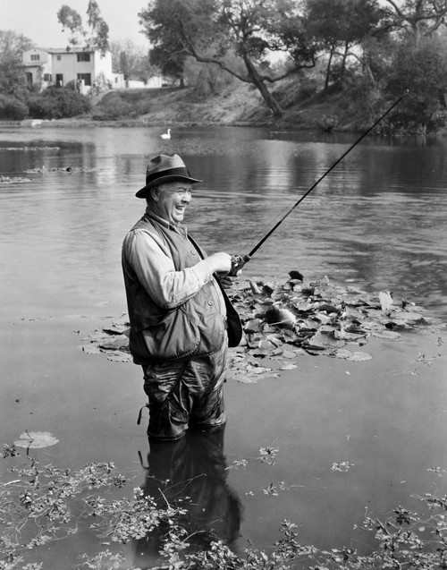 Silent Film Still: Sports. /Nguy Kibbee. Poster Print by Granger Collection - Item # VARGRC0030948