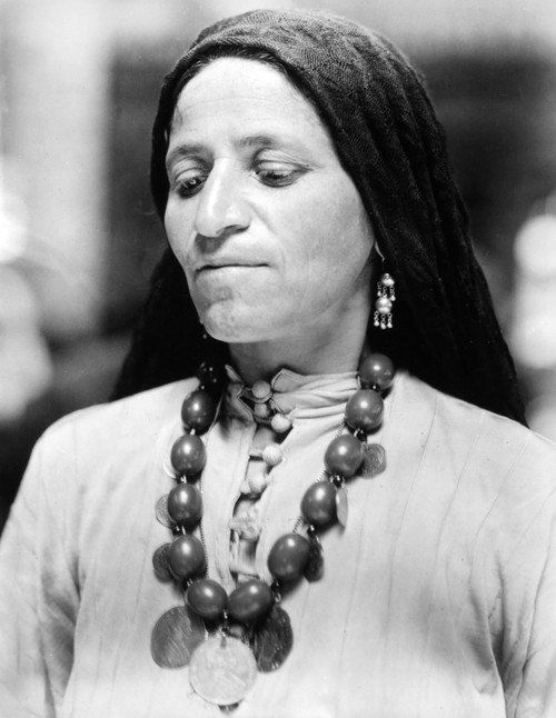 Immigrants: Ellis Island. /Nan Syrian Immigrant At Ellis Island. Photograph By Lewis Wickes Hine, 1926. Poster Print by Granger Collection - Item # VARGRC0015348 Immigrants: Ellis Island. /Nan Syrian Immigrant At Ellis Island. Photograph By Lewis Wickes Hine, 1926. Poster Print by Granger Collection - Item # VARGRC0015348