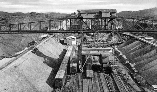 Panama Canal, C1910. /Nview From The Top Of Berm Crane, Looking South, At Pedro Miguel Locks On The Panama Canal. Photopostcard, C1910. Poster Print by Granger Collection - Item # VARGRC0091328