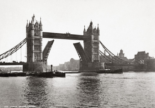 London: Tower Bridge. /Nview Of The Tower Bridge, London, England. Photographed C1900. Poster Print by Granger Collection