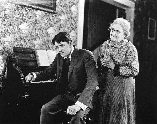 Silent Still: Man & Woman. Poster Print by Granger Collection - Item # VARGRC0074651