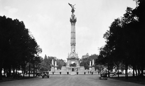 Mexico City: Monument. /Nthe Monument To Independence In Mexico City. Photograph, 1930S. Poster Print by Granger Collection - Item # VARGRC0051811