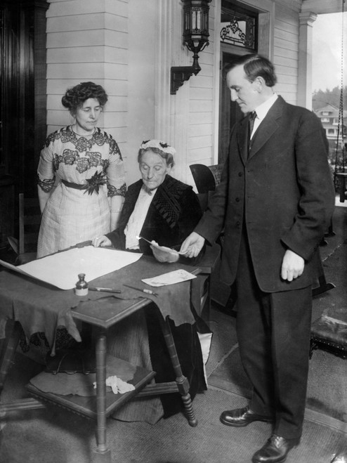 Oregon: Women'S Suffrage. /Nabigail Scott Duniway Signing Oregon'S Equal Suffrage Proclamation On 30 November 1912, As Governor Oswald West And Viola Coe Look On. Poster Print by Granger Collection - Item # VARGRC0166792