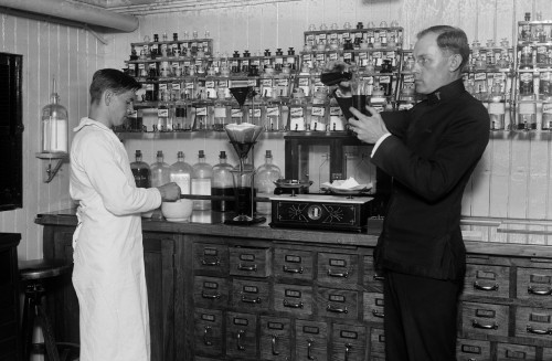 Uss Comfort, C1919. /Nthe Dispensary Aboard The Hospital Ship 'Uss Comfort.' Photograph, C1919. Poster Print by Granger Collection - Item # VARGRC0325801