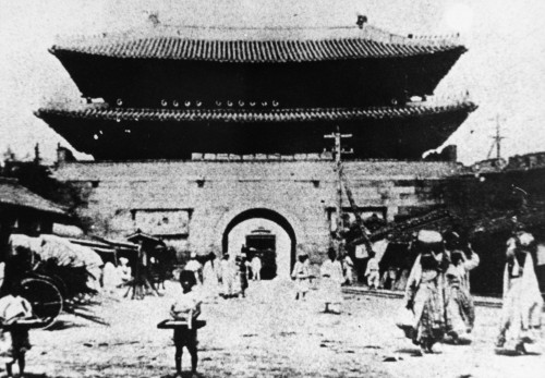Korea: Seoul: Gate. /Nnamdaemun Gate In Seoul, Korea, C1900. Poster Print by Granger Collection - Item # VARGRC0119273