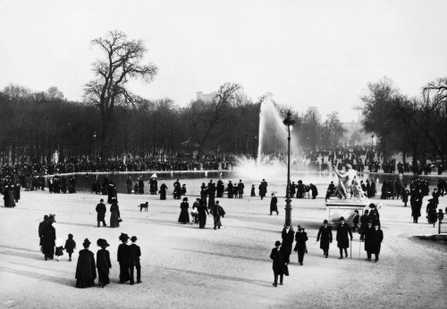 Paris: Tuilerie Gardens. /N'Sunday In The Tuilerie Gardens.' Photograph, C1900. Poster Print by Granger Collection - Item # VARGRC0018355